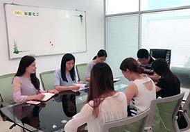 辦(bàn)公室二(èr)區